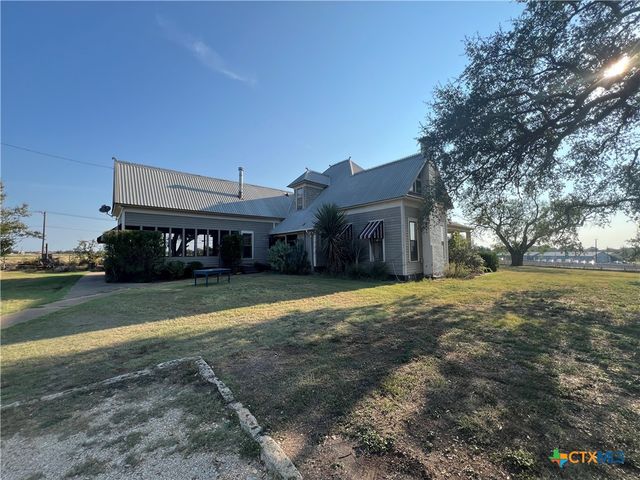 1420 N Robertson Road, Salado, TX 76571