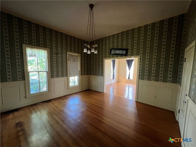 1420 N Robertson Road, Salado, TX 76571