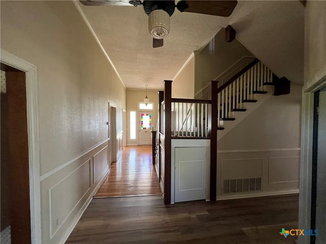 1420 N Robertson Road, Salado, TX 76571