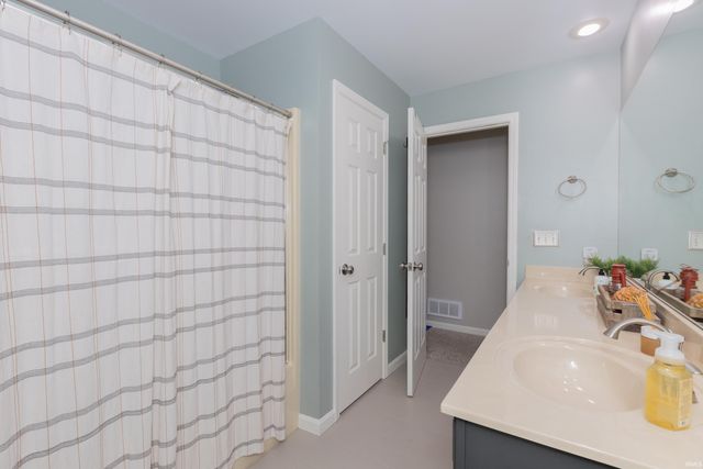 2511 Fuquay Road, Newburgh, IN 47630