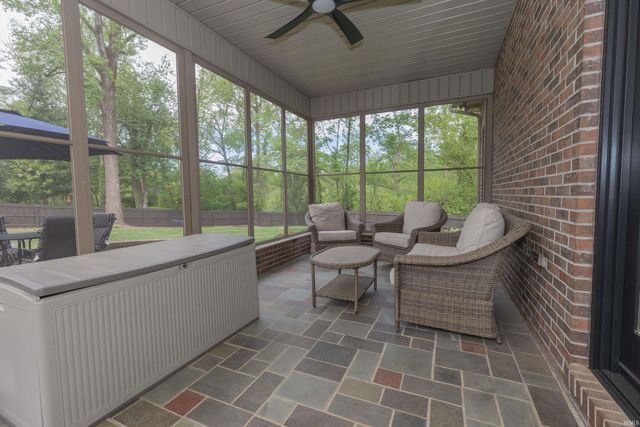 2511 Fuquay Road, Newburgh, IN 47630