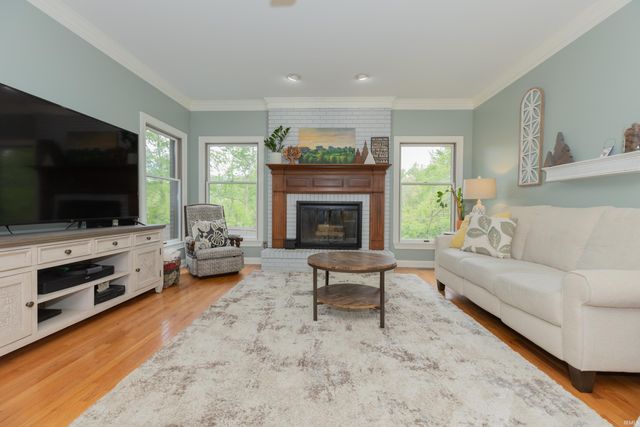2511 Fuquay Road, Newburgh, IN 47630