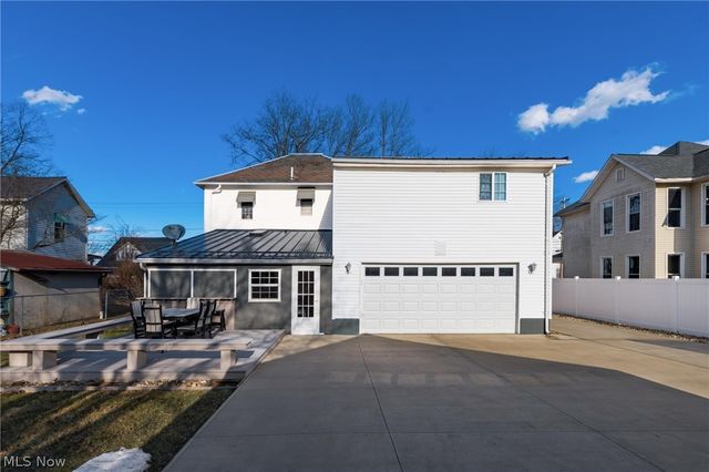 1309 Main Street, Dresden, OH 43821