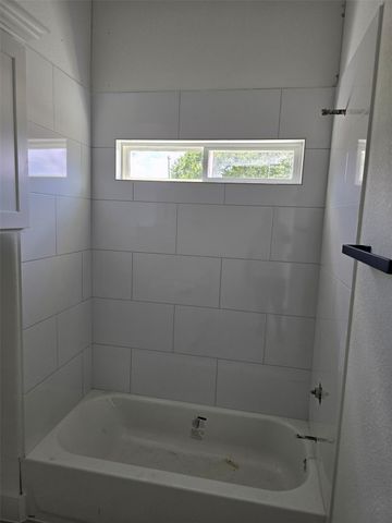 7900 Bowen Street A, Houston, TX 77051
