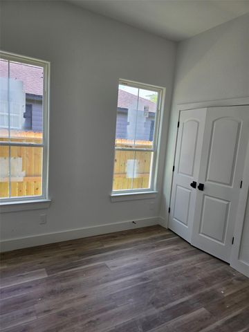 7900 Bowen Street A, Houston, TX 77051