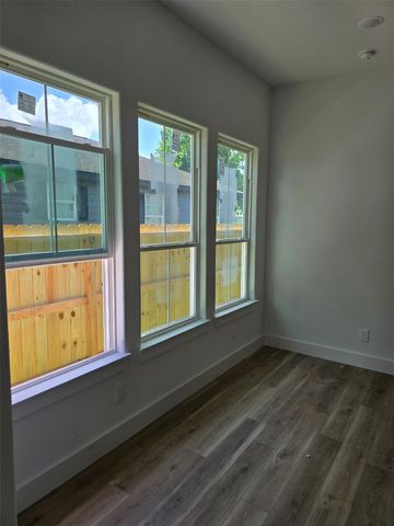 7900 Bowen Street A, Houston, TX 77051