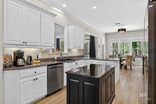 206 S Tee Drive, Fairhope, AL 36532