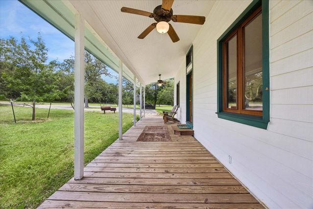 700 S Rainbow Ranch RD, Wimberley, TX 78676
