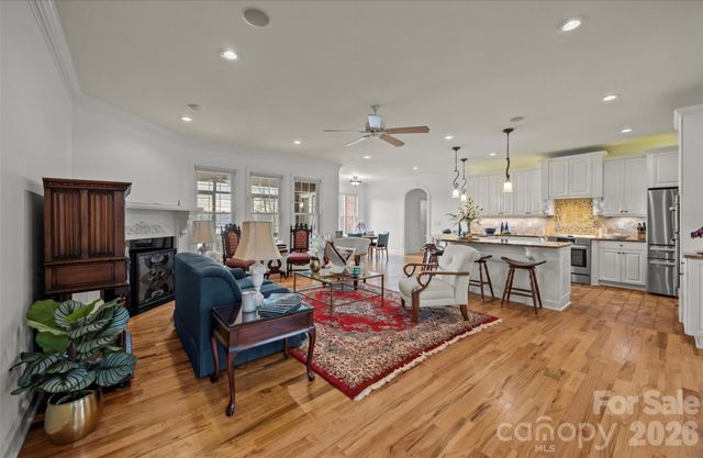 5231 Peninsula Drive, Granite Falls, NC 28630