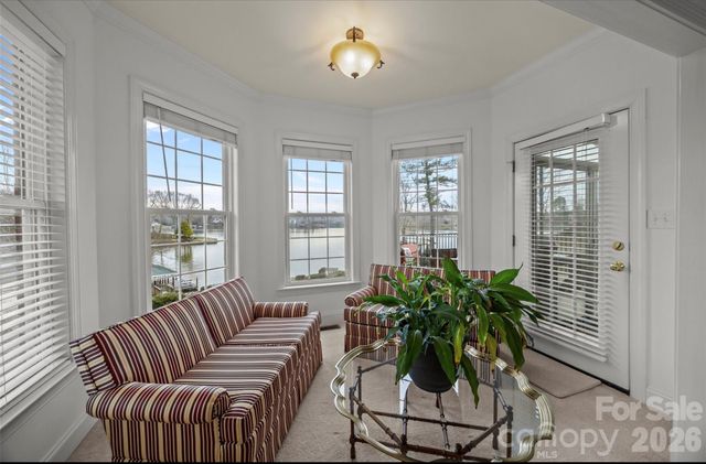 5231 Peninsula Drive, Granite Falls, NC 28630