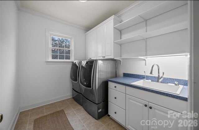 5231 Peninsula Drive, Granite Falls, NC 28630