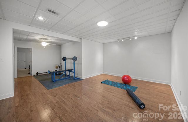 5231 Peninsula Drive, Granite Falls, NC 28630