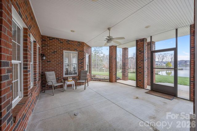 5231 Peninsula Drive, Granite Falls, NC 28630