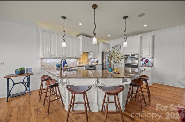 5231 Peninsula Drive, Granite Falls, NC 28630