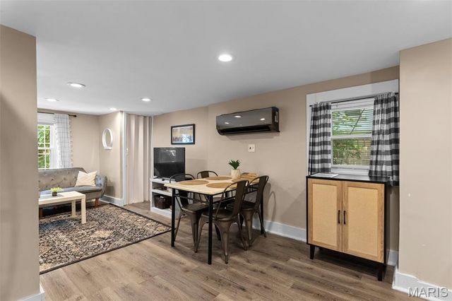 1121 Graham Street, St Louis, MO 63139