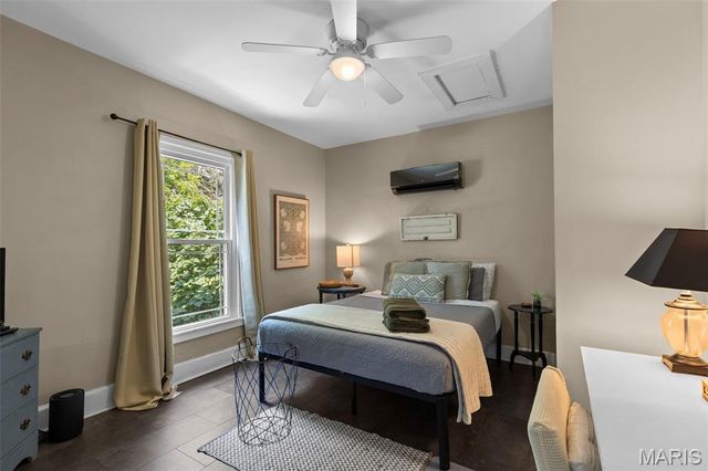 1121 Graham Street, St Louis, MO 63139