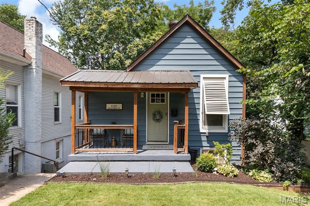 1121 Graham Street, St Louis, MO 63139