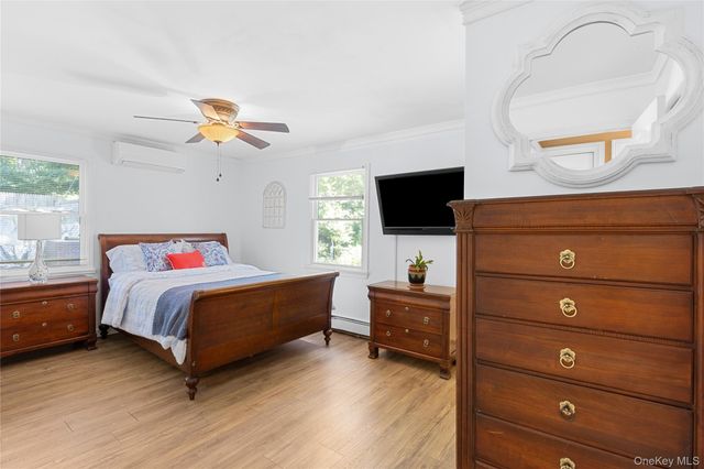 14 Locust Avenue, East Setauket, NY 11733