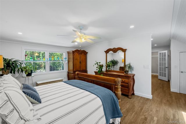 14 Locust Avenue, East Setauket, NY 11733