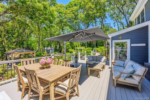 14 Locust Avenue, East Setauket, NY 11733