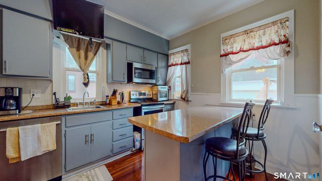 2078 Park Avenue, Bridgeport, CT 06604