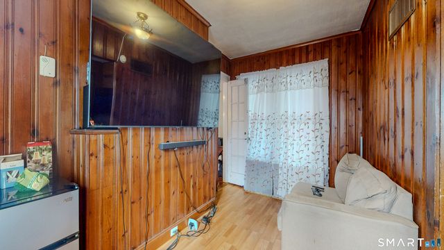 2078 Park Avenue, Bridgeport, CT 06604