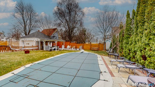 2078 Park Avenue, Bridgeport, CT 06604