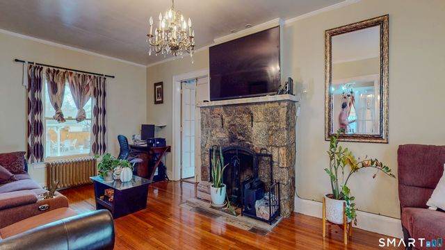 2078 Park Avenue, Bridgeport, CT 06604