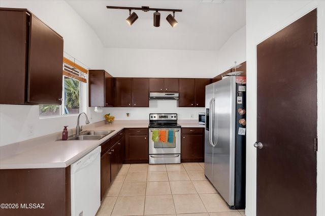 3476 W Courtney Crossing Lane, Tucson, AZ 85741