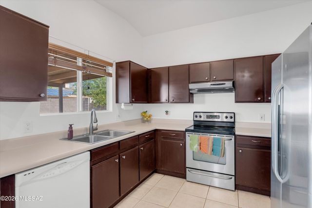 3476 W Courtney Crossing Lane, Tucson, AZ 85741