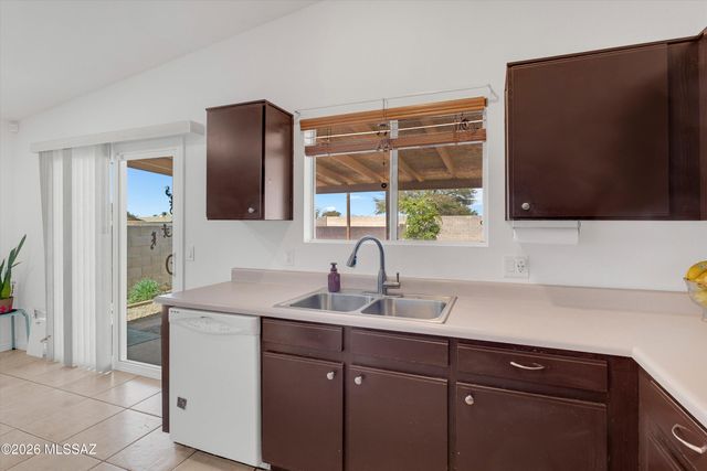 3476 W Courtney Crossing Lane, Tucson, AZ 85741