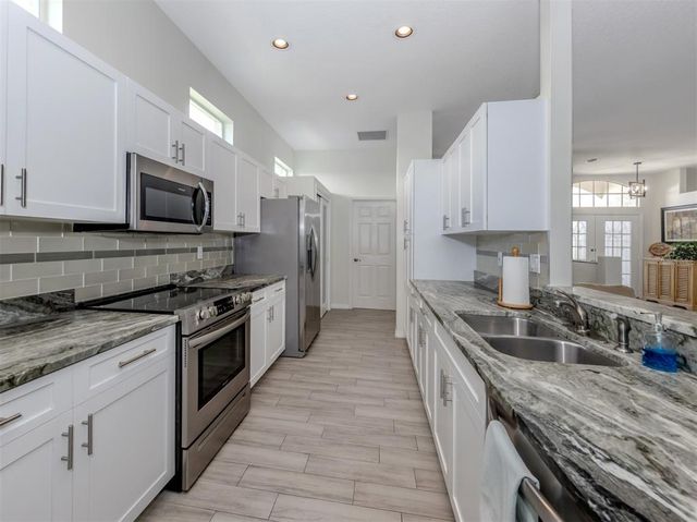 1287 LAKESIDE WOODS DRIVE, Venice, FL 34285