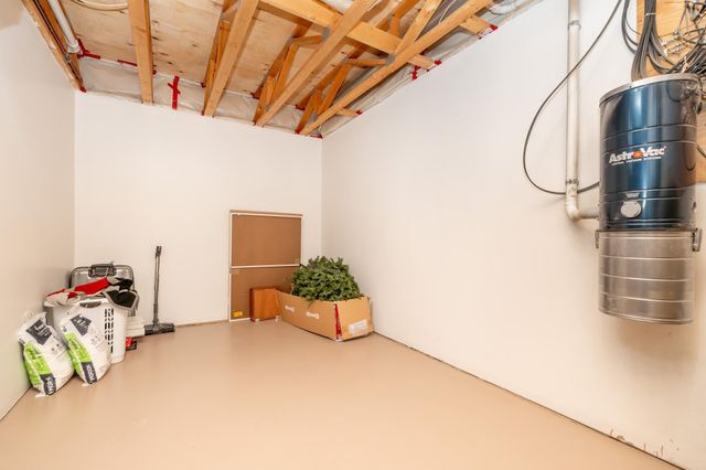 17200 Tungsten Street NW, Anoka, MN 55303