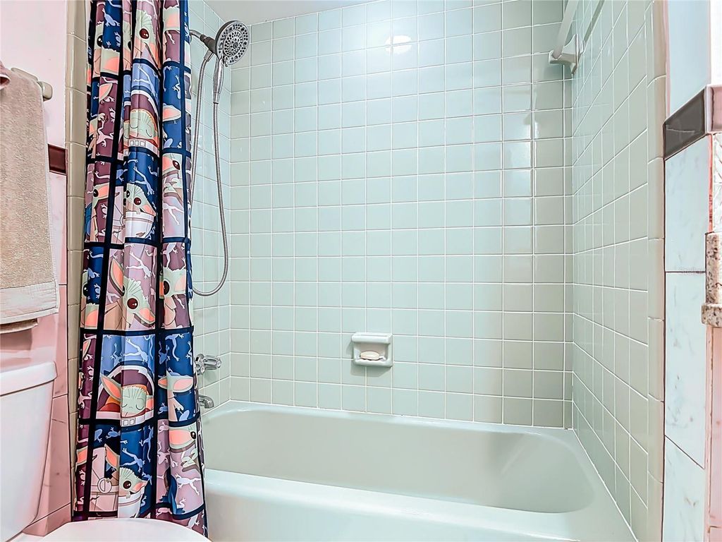 Image 25 of property listing at 895 SUPERIOR STREET, Deltona, FL 32725