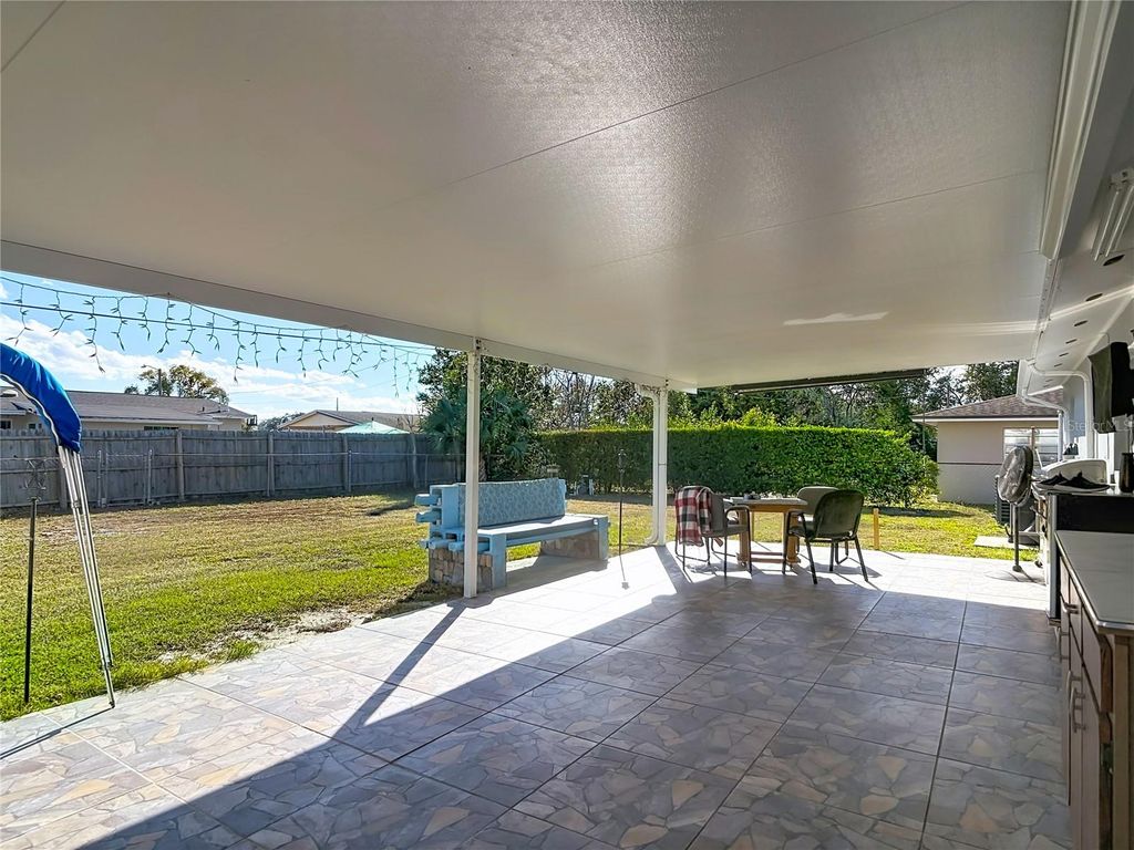 Image 27 of property listing at 895 SUPERIOR STREET, Deltona, FL 32725