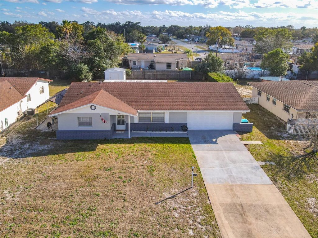 Image 6 of property listing at 895 SUPERIOR STREET, Deltona, FL 32725