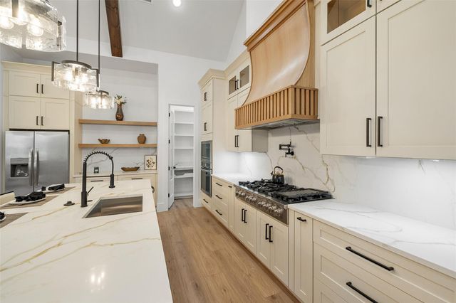 258 Pinerock Lane, Montgomery, TX 77356