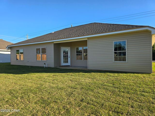 863 E 12th Street, Lynn Haven, FL 32444