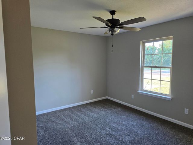 863 E 12th Street, Lynn Haven, FL 32444