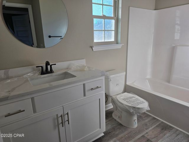 863 E 12th Street, Lynn Haven, FL 32444