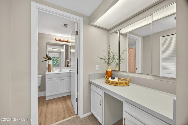 7622 LAS PALMAS Way 165, Jacksonville, FL 32256