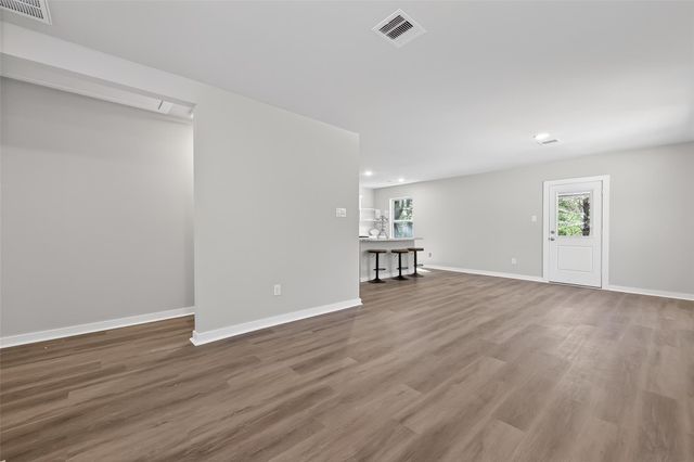154 Lakeview Drive E, Livingston, TX 77351