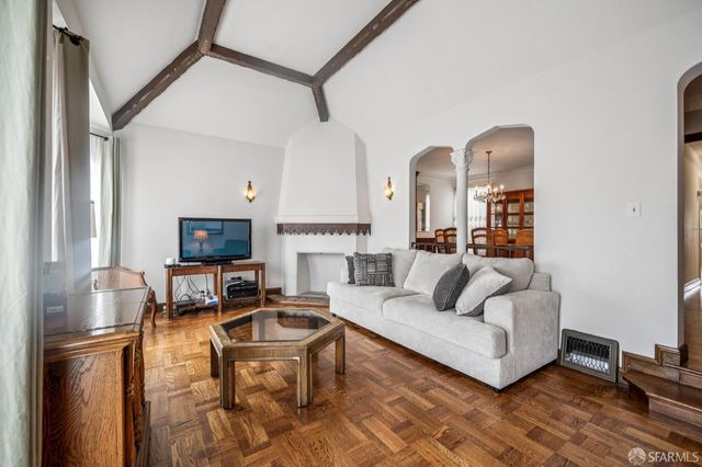 2631 17th Avenue, San Francisco, CA 94116