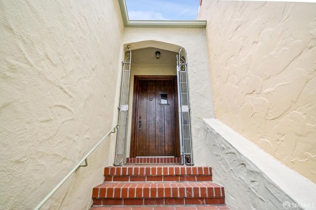 2631 17th Avenue, San Francisco, CA 94116