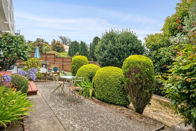 2631 17th Avenue, San Francisco, CA 94116