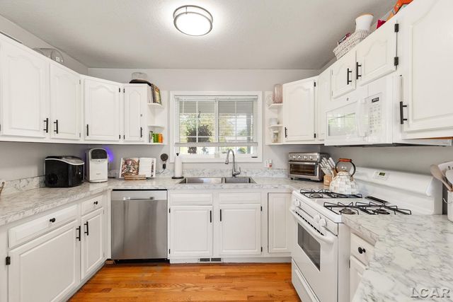 533 Ash Street, Carleton, MI 48117