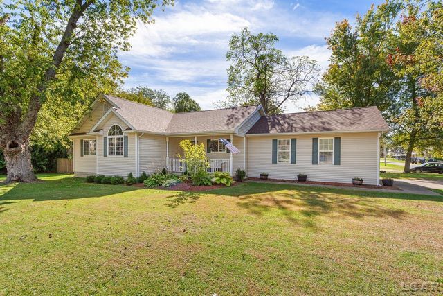 533 Ash Street, Carleton, MI 48117