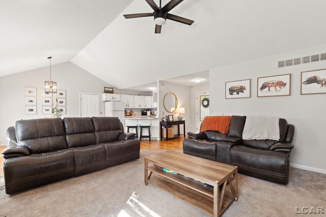 533 Ash Street, Carleton, MI 48117