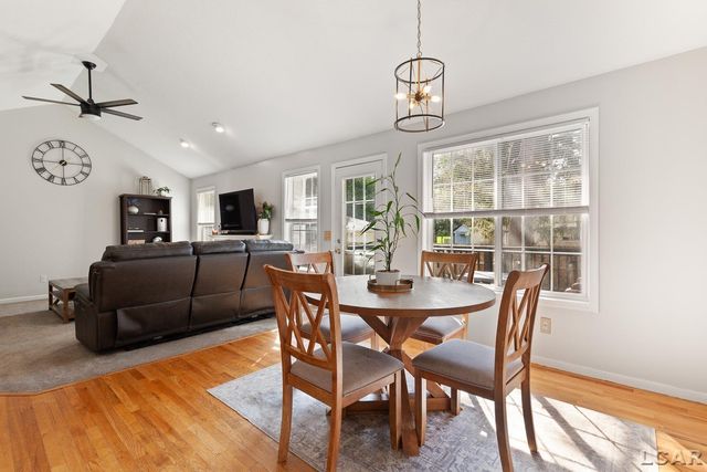 533 Ash Street, Carleton, MI 48117