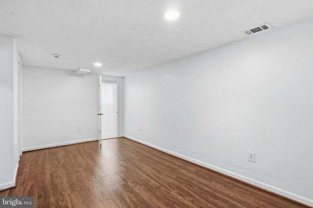 608 KENYON ST NW, Washington, DC 20010